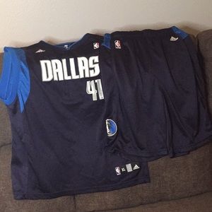 Dallas Mavs Dirk Jersey and Shorts - Boys XL